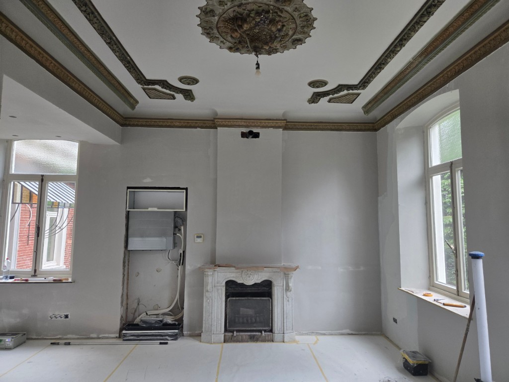 Renovatie met historisch plafondstucwerk